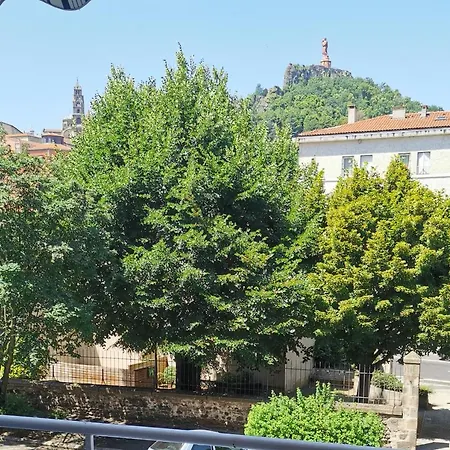 Chambre Privee Dans Appart Partage, Centre Ville, Avec Vue Sur Les Monuments Le Puy-en-Velay Exterior photo