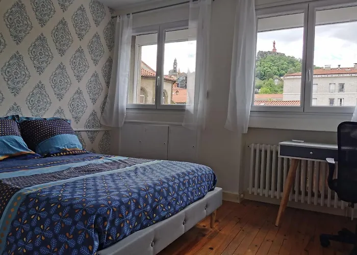 Chambre Privee Dans Appart Partage, Centre Ville, Avec Vue Sur Les Monuments