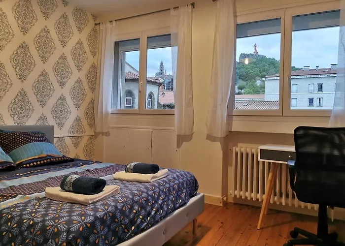 Chambre Privee Dans Appart Partage, Centre Ville, Avec Vue Sur Les Monuments