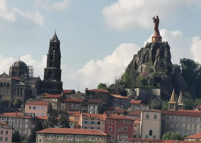 Chambre Privee Dans Appart Partage, Centre Ville, Avec Vue Sur Les Monuments